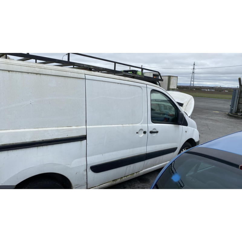 Porte avant droit CITROEN JUMPY 2 Photo n°20