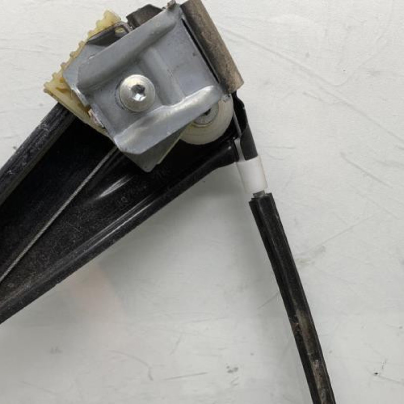 Leve vitre electrique avant droit VOLKSWAGEN GOLF 5 Photo n°4