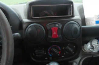 Porte de coffre droit FIAT DOBLO 1