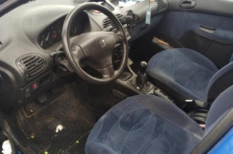 Calculateur moteur PEUGEOT 206