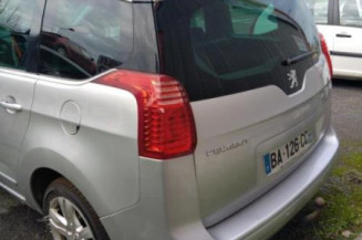 Moteur essuie glace avant droit PEUGEOT 5008 1