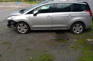 Moteur essuie glace avant droit PEUGEOT 5008 1