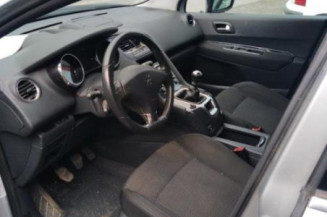Moteur essuie glace avant droit PEUGEOT 5008 1