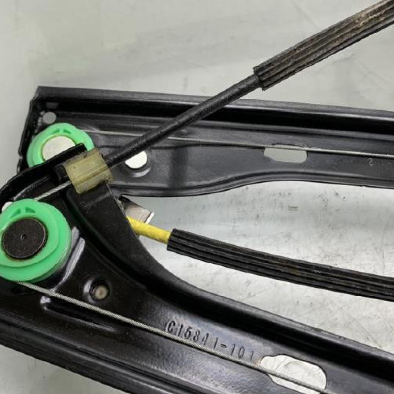 Leve vitre electrique avant droit VOLKSWAGEN GOLF Photo n°4