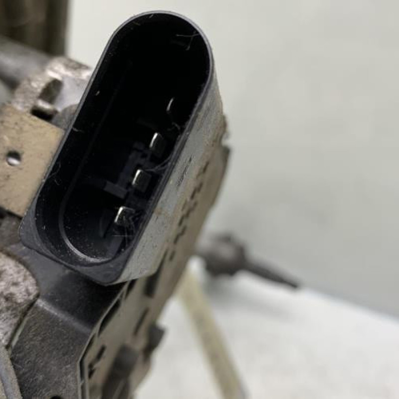 Moteur essuie glace avant VOLKSWAGEN GOLF Photo n°6