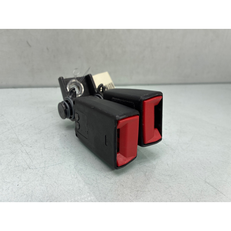 Attache ceinture arriere droit PEUGEOT 308 2 Photo n°3