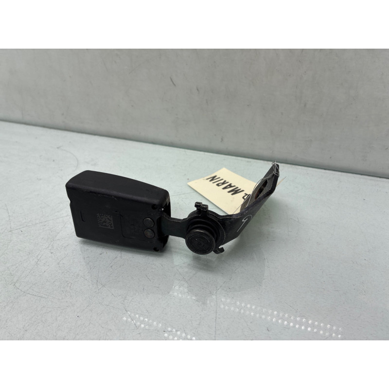 Attache ceinture arriere gauche PEUGEOT 308 2 Photo n°1
