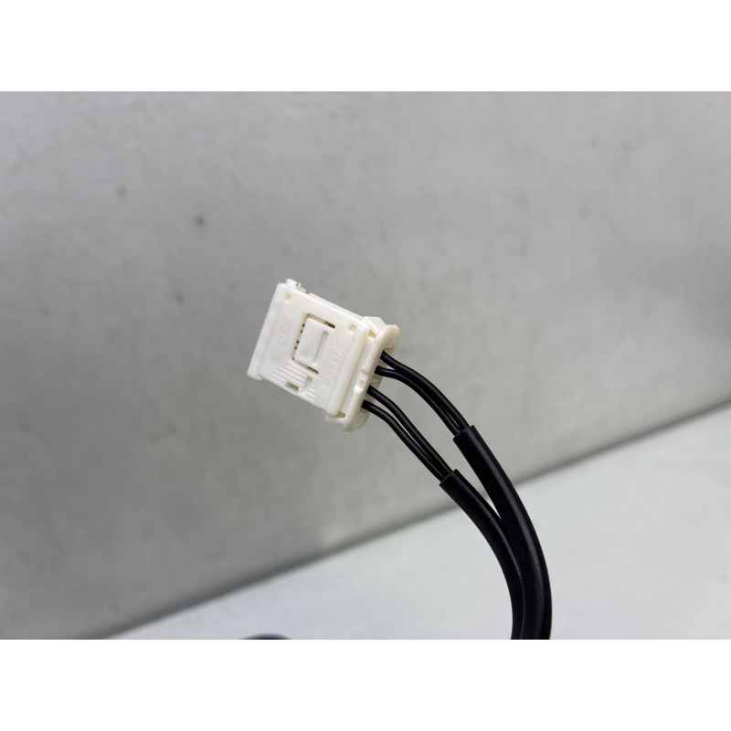 Attache ceinture arriere droit PEUGEOT 308 2 Photo n°1
