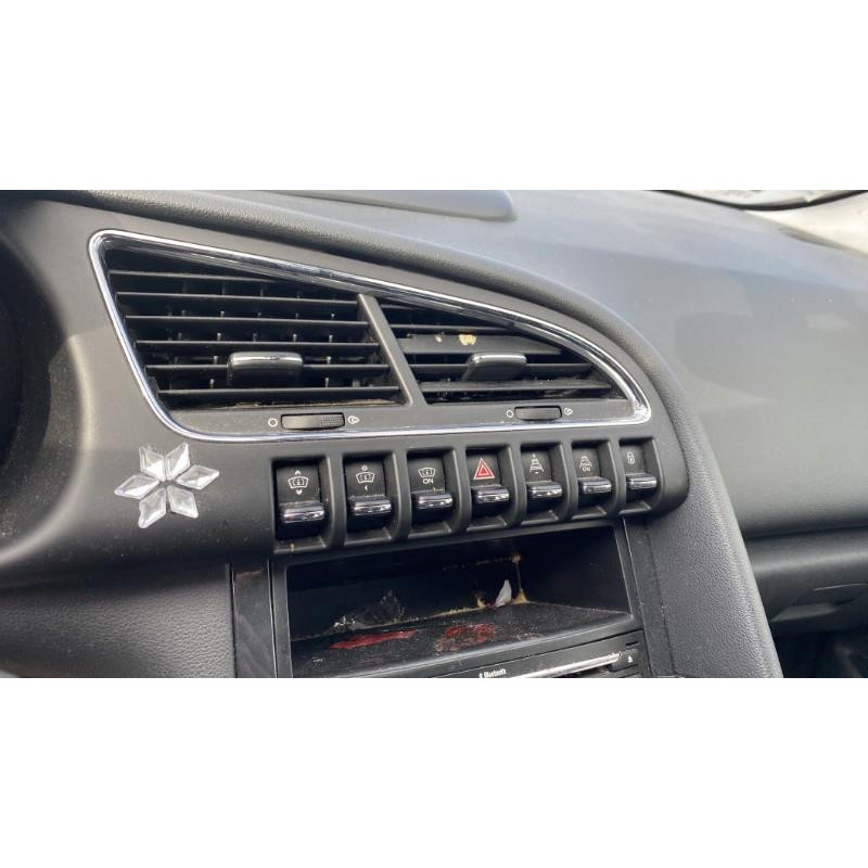 Capot PEUGEOT 3008 1 Photo n°16