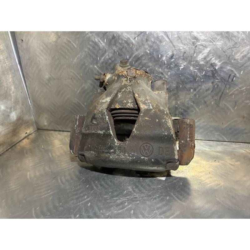 Etrier avant droit (freinage) AUDI TT 1 Photo n°1