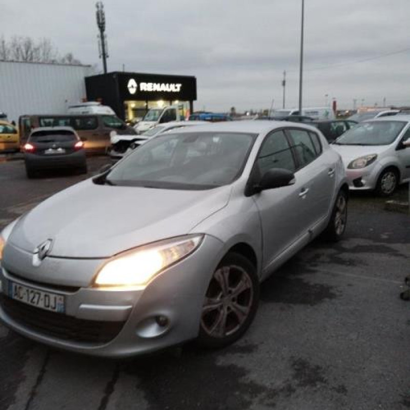 Pretensionneur de ceinture arriere gauche RENAULT MEGANE 3 Photo n°7