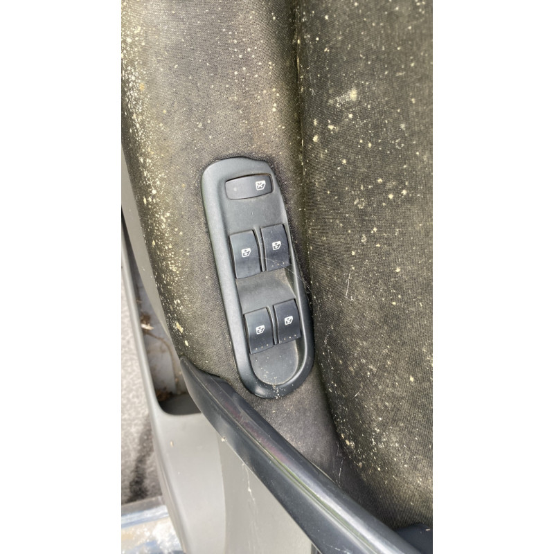 Leve vitre electrique avant droit RENAULT SCENIC 2 Photo n°15
