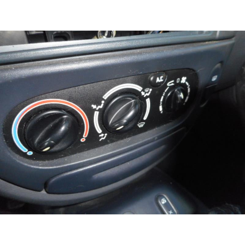 Leve vitre electrique avant droit RENAULT MEGANE 1 Photo n°8