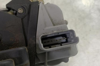 Serrure avant droit PEUGEOT 307