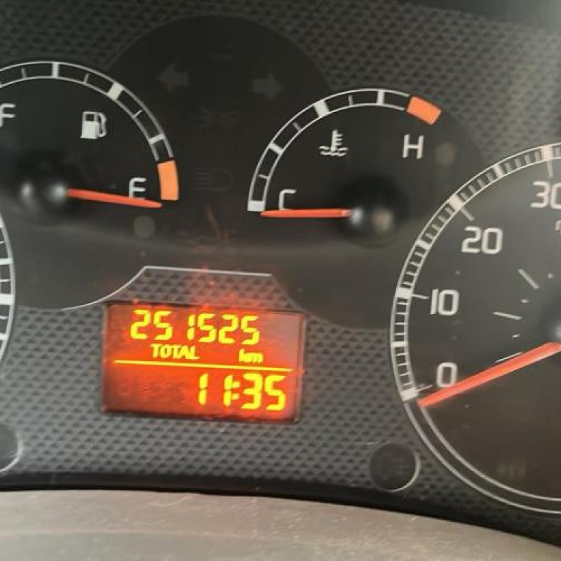 Bras essuie glace arriere FIAT PANDA 2 Photo n°12