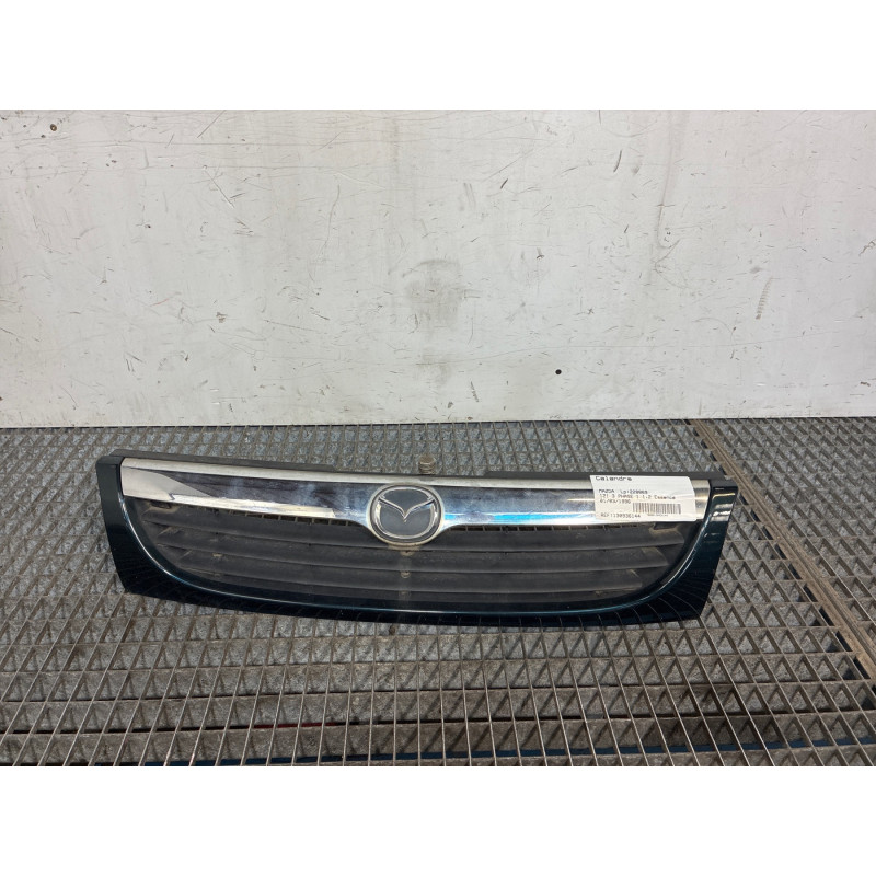 Calandre MAZDA 121 3 Photo n°4