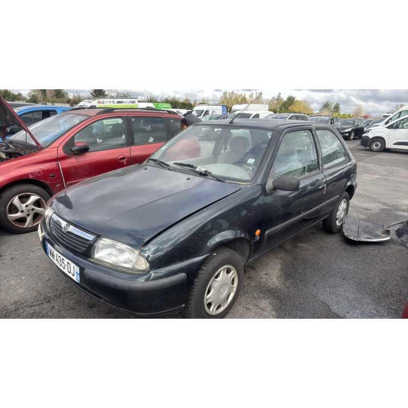 Calandre MAZDA 121 3 Photo n°5