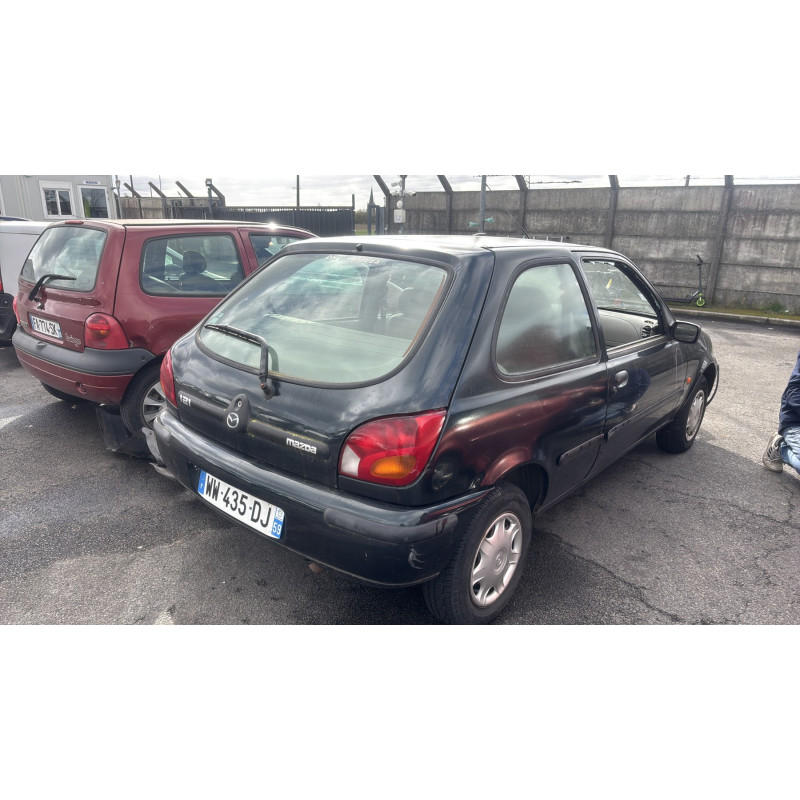 Calandre MAZDA 121 3 Photo n°7