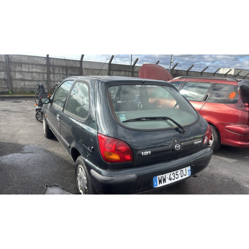 Calandre MAZDA 121 3 Photo n°8