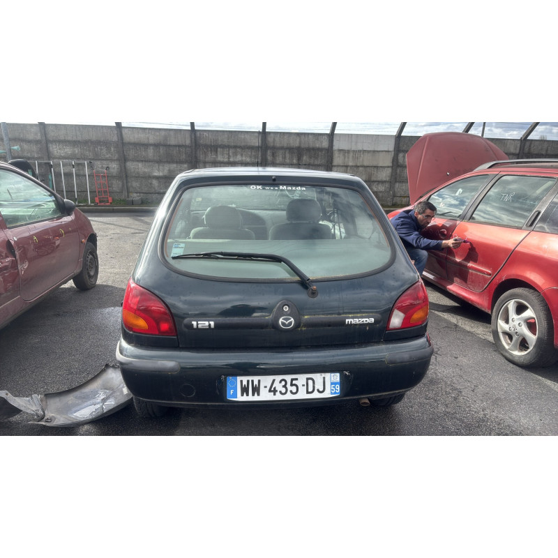 Calandre MAZDA 121 3 Photo n°9