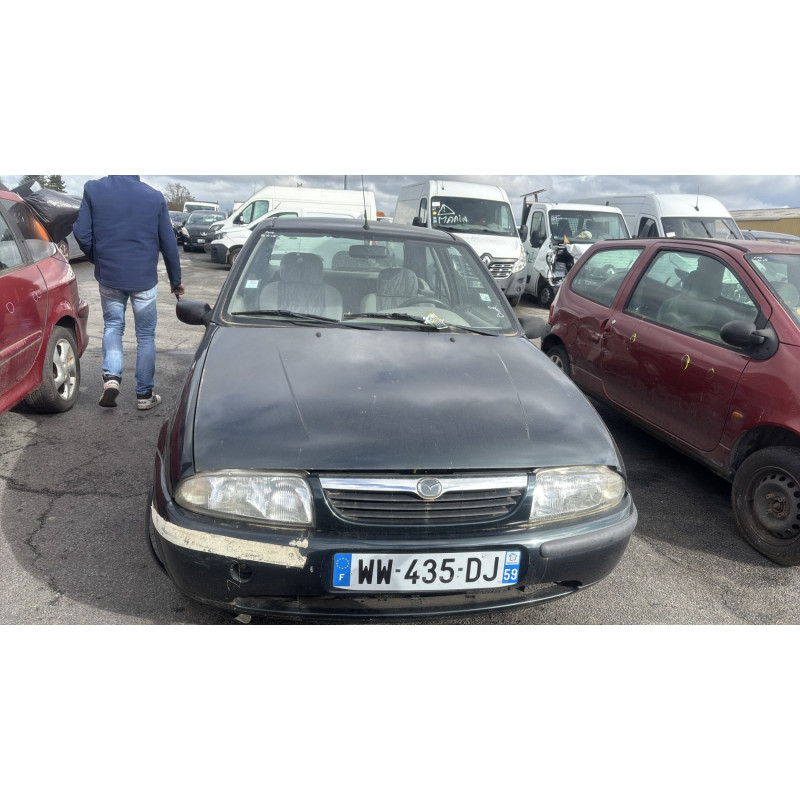 Calandre MAZDA 121 3 Photo n°11