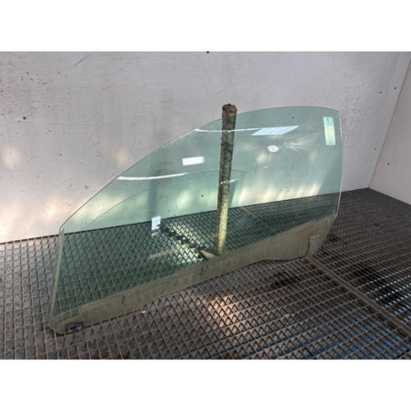 Vitre avant gauche PEUGEOT 206