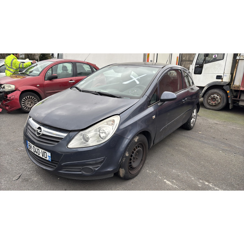 Pare choc arriere OPEL CORSA D Photo n°7