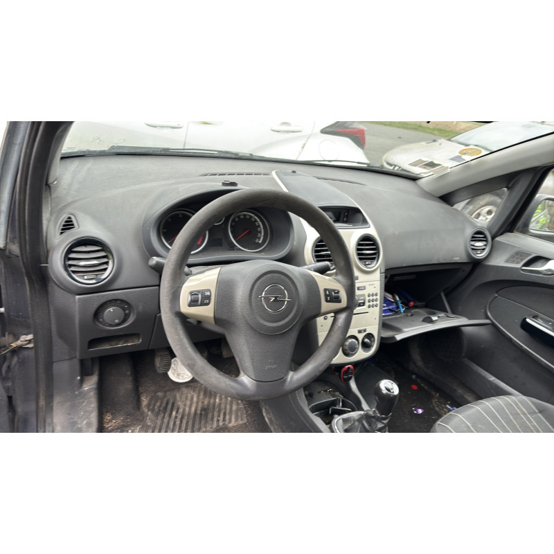 Pare choc arriere OPEL CORSA D Photo n°17