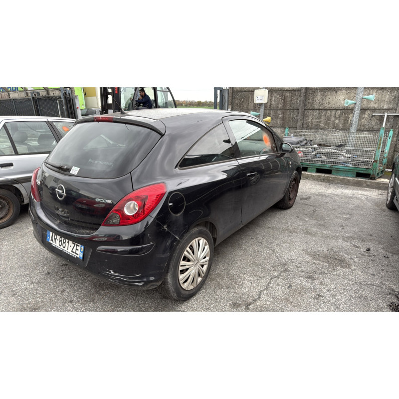 Pare choc arriere OPEL CORSA D Photo n°10