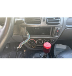 Vitre avant gauche RENAULT MEGANE 1