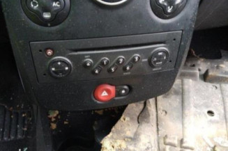 Leve vitre electrique avant droit RENAULT CLIO 3