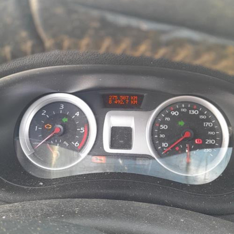 Leve vitre electrique avant droit RENAULT CLIO 3 Photo n°18