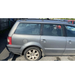 Feu arriere stop central VOLKSWAGEN PASSAT 4