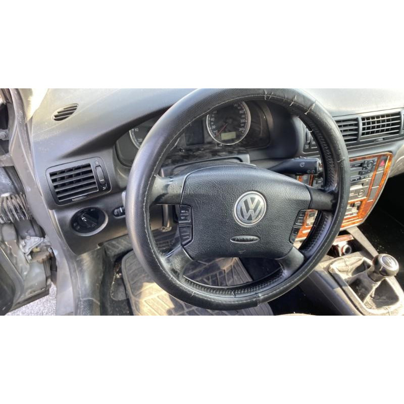 Feu arriere stop central VOLKSWAGEN PASSAT 4 Photo n°12