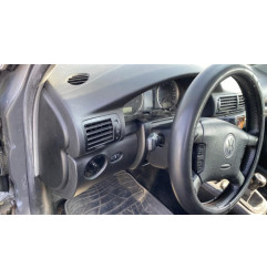 Feu arriere stop central VOLKSWAGEN PASSAT 4
