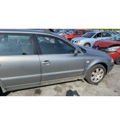 Feu arriere stop central VOLKSWAGEN PASSAT 4
