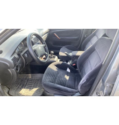 Feu arriere stop central VOLKSWAGEN PASSAT 4