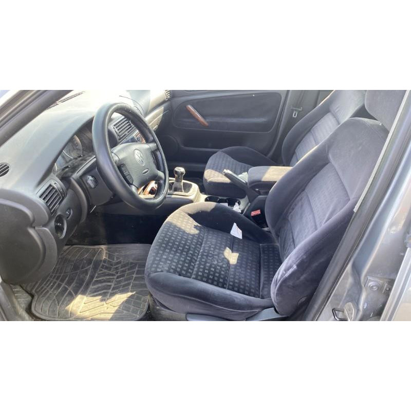 Feu arriere stop central VOLKSWAGEN PASSAT 4 Photo n°20
