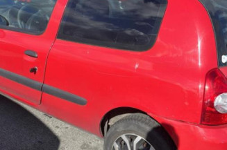 Serrure avant gauche RENAULT CLIO 2 CAMPUS