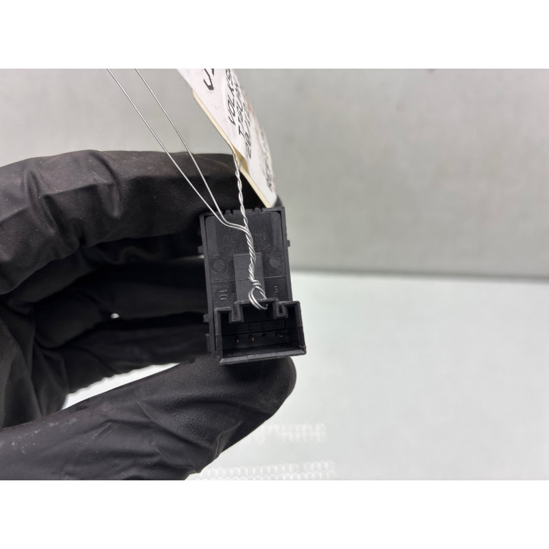 Interrupteur de leve vitre arriere droit VOLKSWAGEN TIGUAN 1 Photo n°3