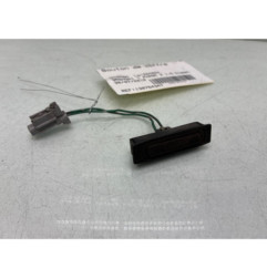 Bouton de coffre NISSAN QASHQAI 1