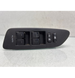 Interrupteur de leve vitre avant gauche TOYOTA AURIS 1