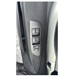 Interrupteur de leve vitre avant gauche TOYOTA AURIS 1