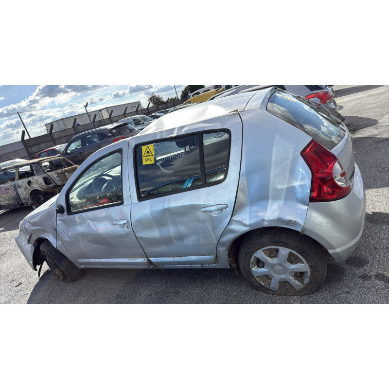 Poignee porte avant droit DACIA SANDERO 1 Photo n°9