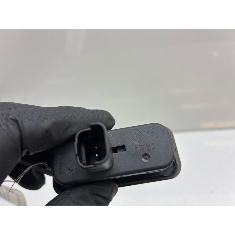 Bouton de coffre RENAULT CAPTUR 1 Photo n°2
