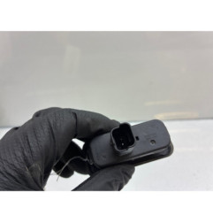 Bouton de coffre RENAULT CAPTUR 1