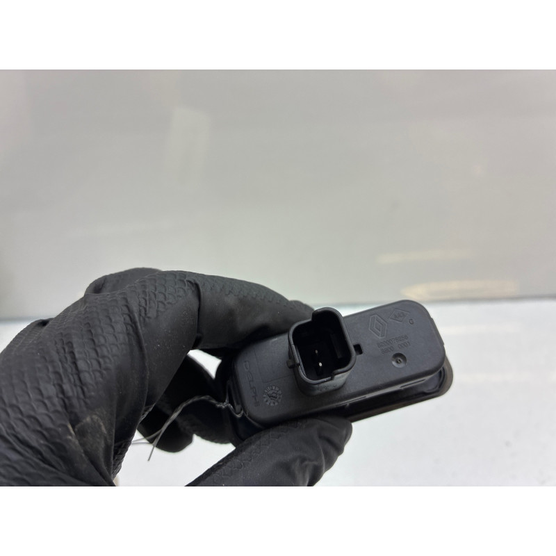 Bouton de coffre RENAULT CAPTUR 1 Photo n°3