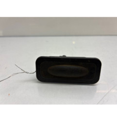 Bouton de coffre RENAULT CAPTUR 1
