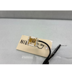 Attache ceinture avant gauche PEUGEOT 508 1