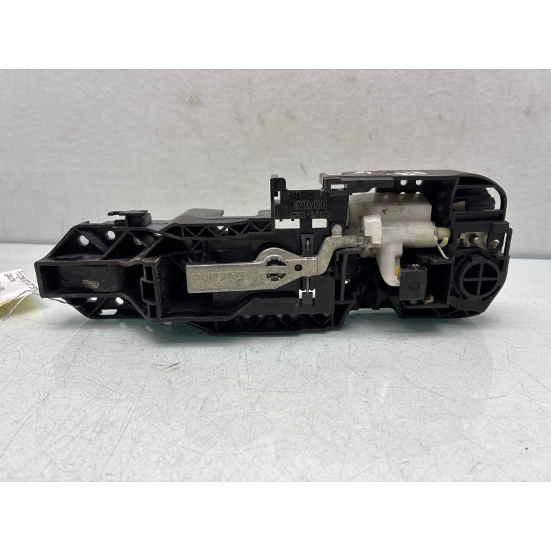 Poignee porte arriere gauche RENAULT SCENIC 3 Photo n°2